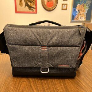 Peak Design Everyday Messenger v1, 13L